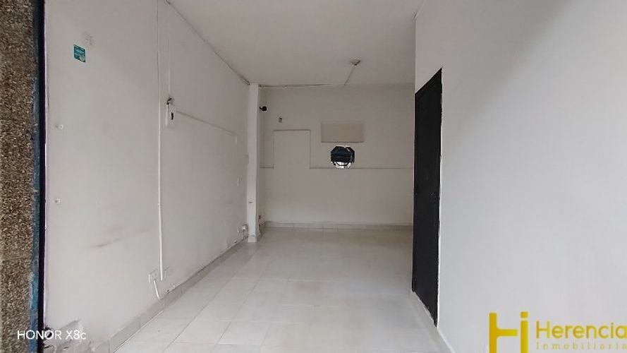 Local en arriendo en San Fernando, Itagüí, 25 m² · foto 3 de 8