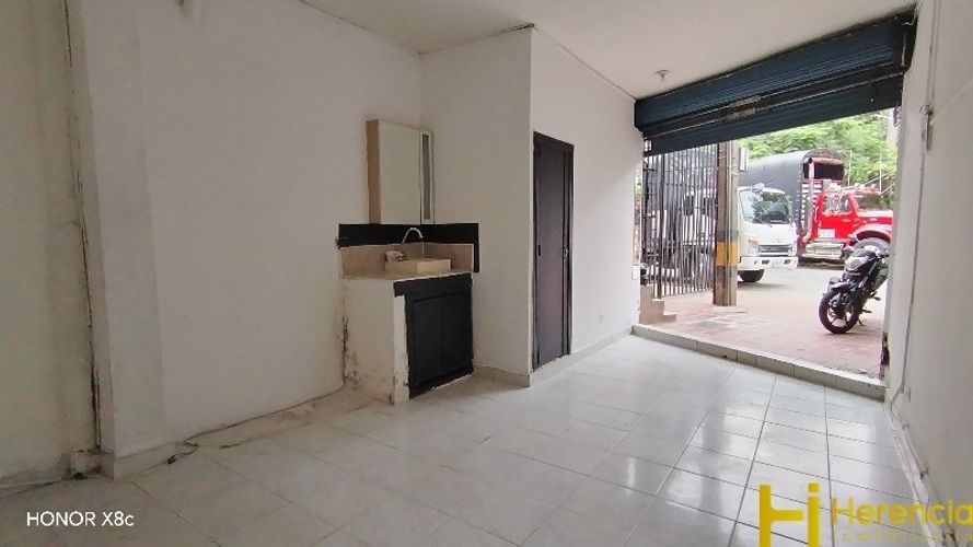 Local en arriendo en San Fernando, Itagüí, 25 m² · foto 5 de 8