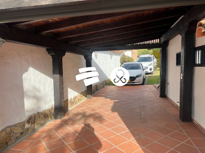 Casa de 3 alcobas en venta en Cabeceras De Llanogrande, Rionegro, 800 m² · foto 3 de 15