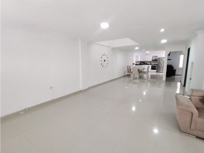 Casa de 4 alcobas en venta en Co Almenares De Las Mercedes, Palmira, 240 m² · foto 3 de 24