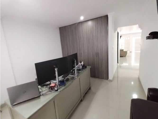 Casa de 4 alcobas en venta en Co Almenares De Las Mercedes, Palmira, 240 m² · foto 8 de 24