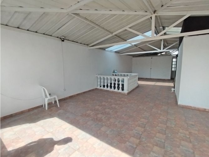 Casa de 4 alcobas en venta en Co Almenares De Las Mercedes, Palmira, 240 m² · foto 19 de 24