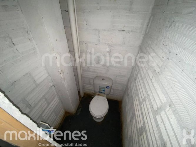 Bodega en arriendo en El Chagualo, Medellín, 198 m² · foto 8 de 9