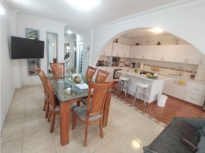 Casa de 4 alcobas en venta en Palmira, 280 m² · foto 6 de 24