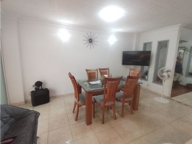 Casa de 4 alcobas en venta en Palmira, 280 m² · foto 8 de 24