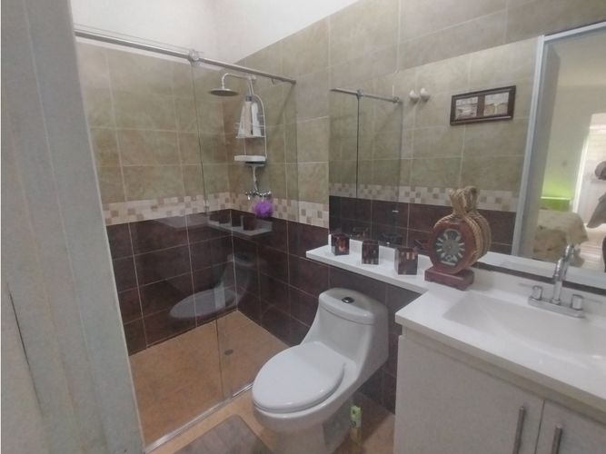 Casa de 4 alcobas en venta en Palmira, 280 m² · foto 13 de 24