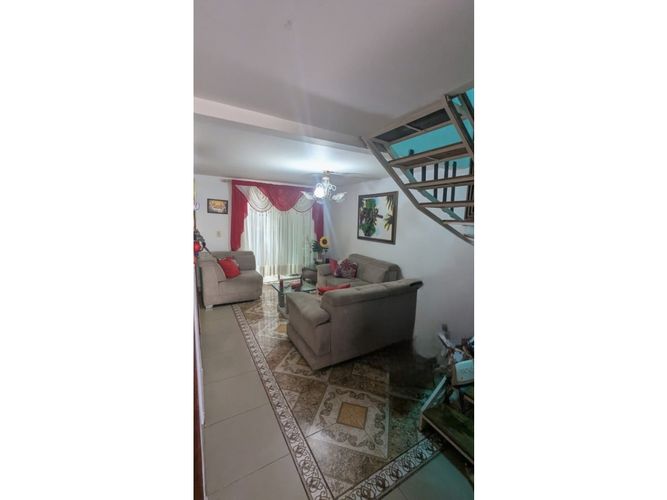 Casa de 4 alcobas en venta en Caney, Cali, 200 m² · foto 3 de 24