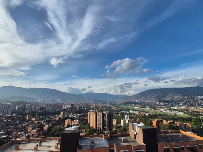 Apartamento de 3 alcobas en arriendo en La Hondonada, Medellín, 65 m² · foto 5 de 12