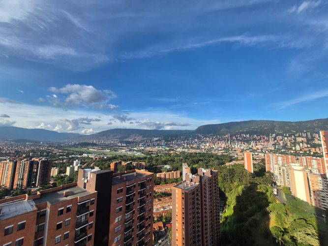Apartamento de 3 alcobas en arriendo en La Hondonada, Medellín, 65 m² · foto 6 de 12