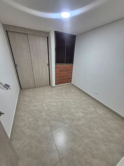 Apartamento de 3 alcobas en arriendo en La Hondonada, Medellín, 65 m² · foto 7 de 12