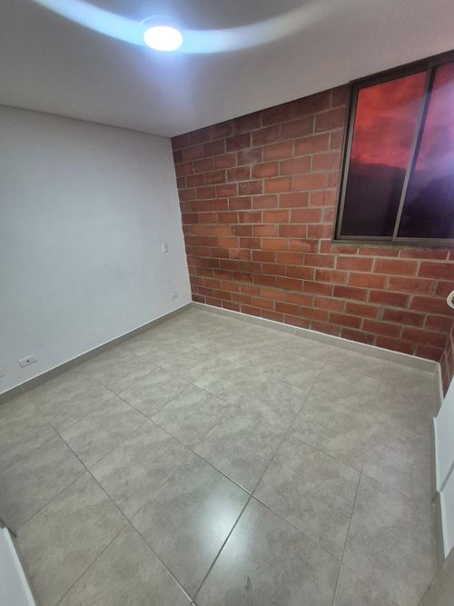 Apartamento de 3 alcobas en arriendo en La Hondonada, Medellín, 65 m² · foto 12 de 12