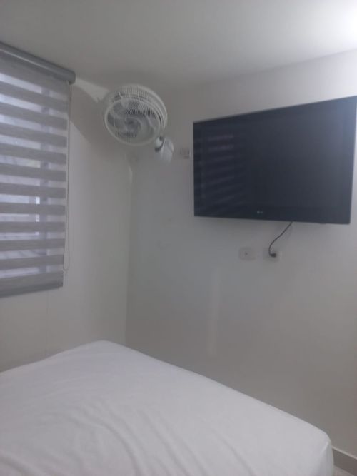 Apartamento de 2 alcobas en venta en Miraflores, Girardot, 61 m² · foto 18 de 24