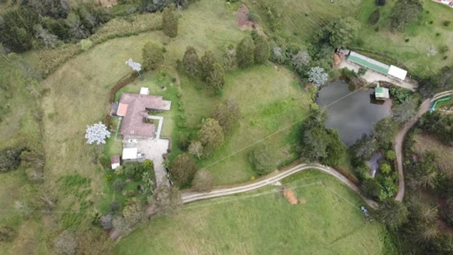 Finca en venta en El Retiro, 300 m² · foto 3 de 22