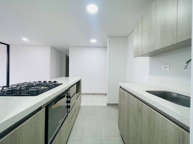 Apartamento de 3 alcobas en venta en Rionegro, 85 m² · foto 3 de 20