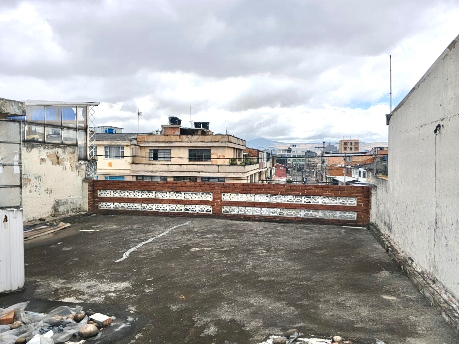 Casa en venta en Santa Isabel, Bogotá · foto 2 de 15