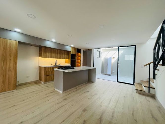 Casa de 3 alcobas en venta en Puente Pelaez, El Retiro, 150 m² · foto 2 de 24