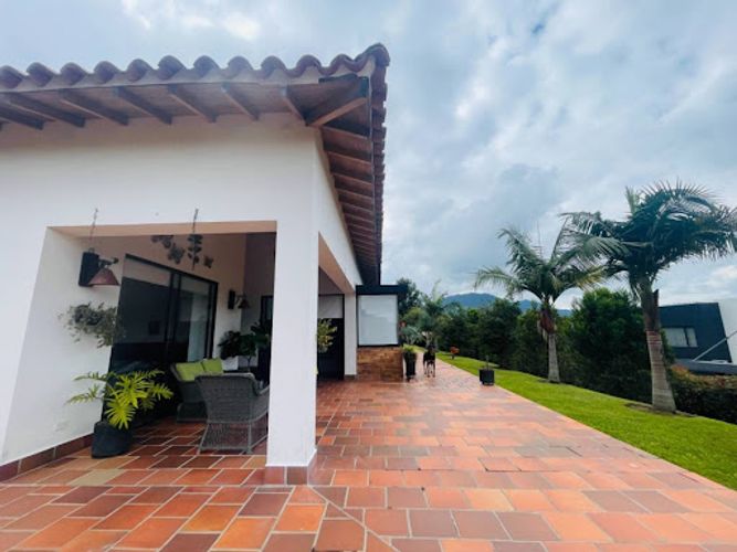 Casa de 3 alcobas en venta en Guamito, La Ceja, 500 m² · foto 23 de 24