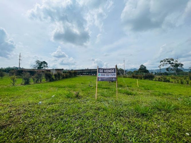 Lote en venta en La Ceja, 139 m² · foto 2 de 12