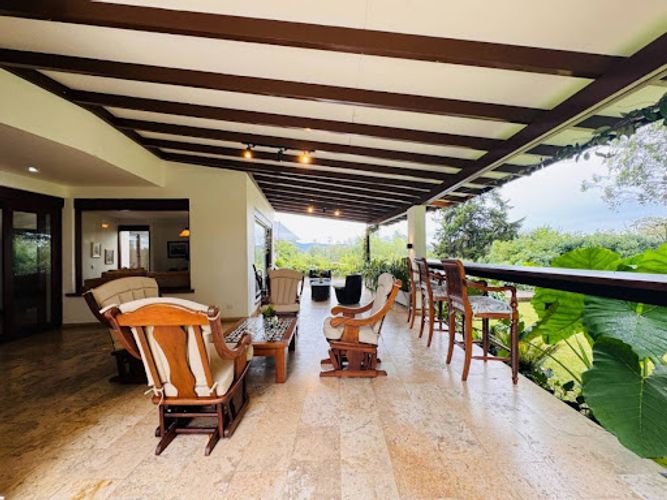 Casa de 4 alcobas en venta en Llano Grande, Rionegro, 430 m² · foto 4 de 24