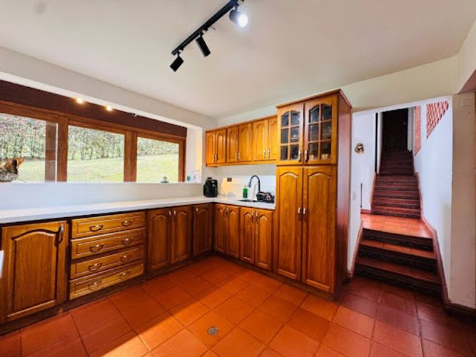 Casa de 4 alcobas en venta en Llano Grande, Rionegro, 430 m² · foto 8 de 24
