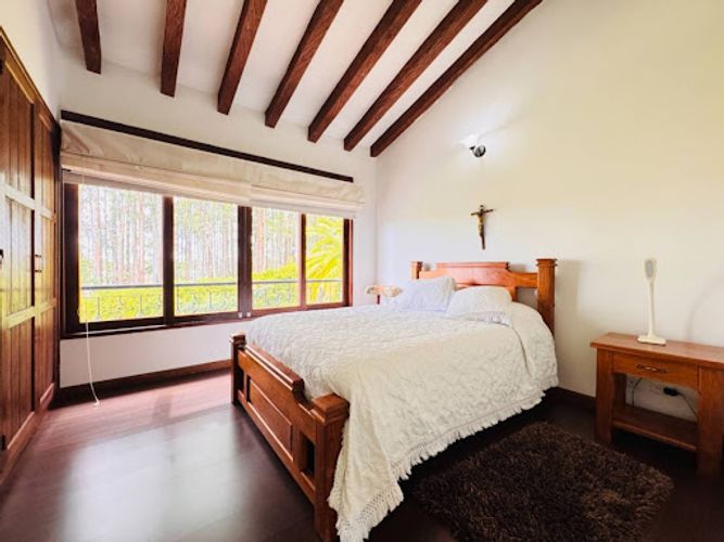 Casa de 4 alcobas en venta en Llano Grande, Rionegro, 430 m² · foto 16 de 24