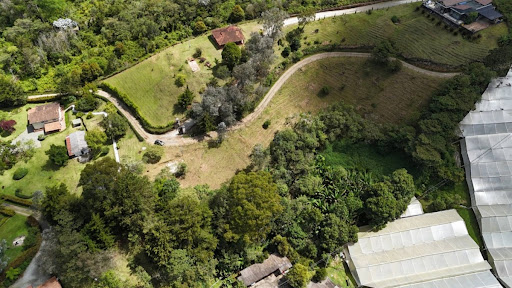 Land in Lejos del nido for Sale