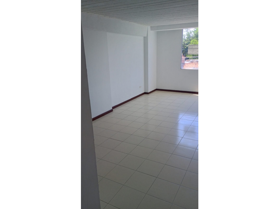 Apartamento en venta en El Refugio, Cali · foto 2 de 15