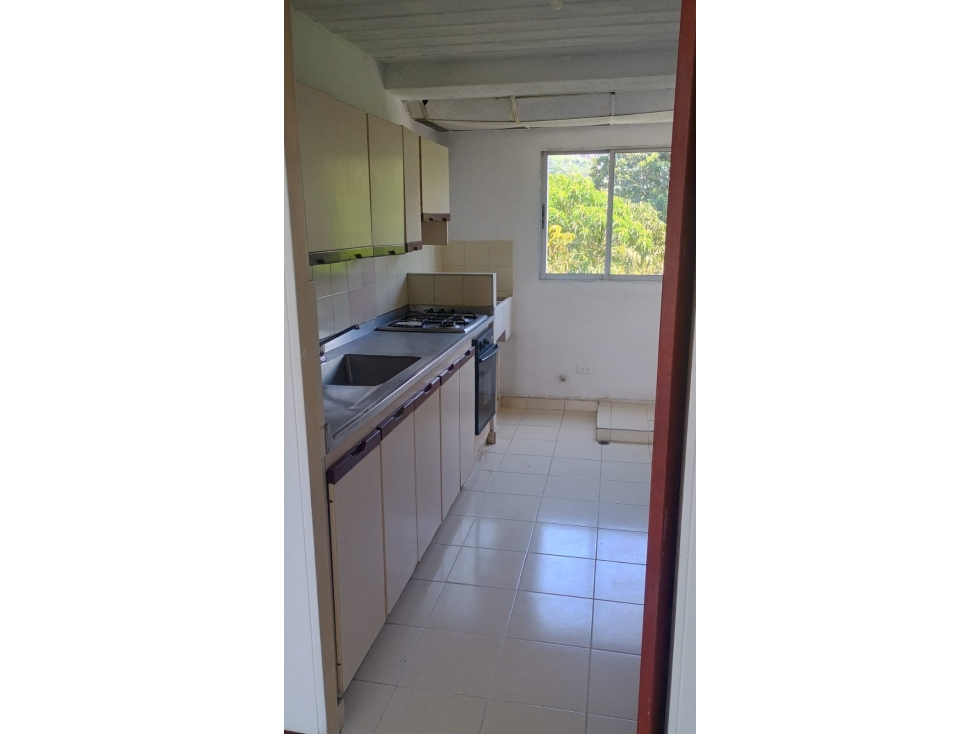 Apartamento en venta en El Refugio, Cali · foto 3 de 15