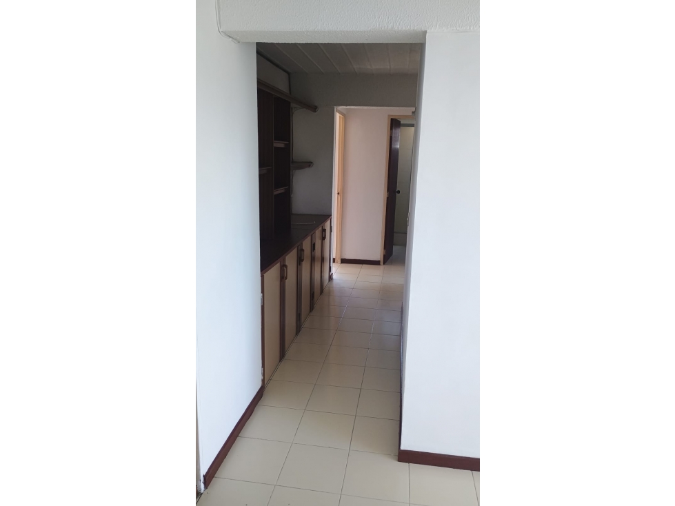 Apartamento en venta en El Refugio, Cali · foto 7 de 15