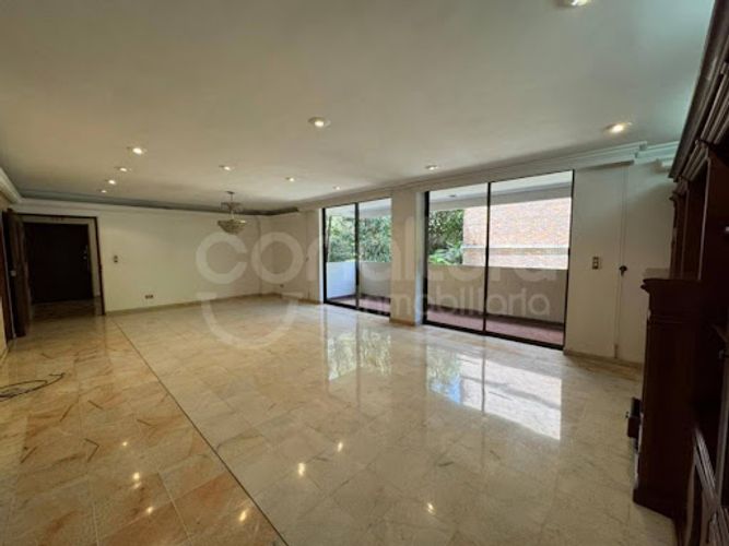 Apartamento de 4 alcobas en arriendo en Santa Maria De Los Angeles, Medellín, 272 m² · foto 5 de 24