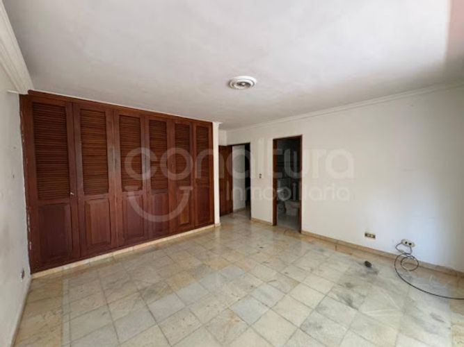 Apartamento de 4 alcobas en arriendo en Santa Maria De Los Angeles, Medellín, 272 m² · foto 12 de 24
