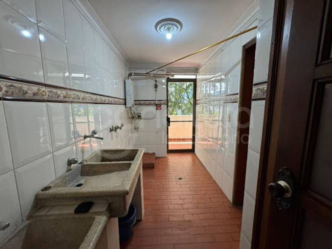 Apartamento de 4 alcobas en arriendo en Santa Maria De Los Angeles, Medellín, 272 m² · foto 19 de 24