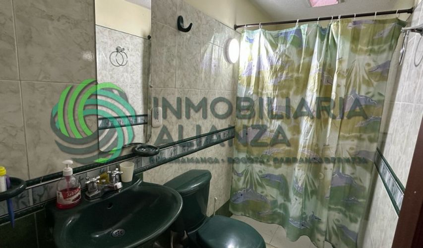 Apartamento de 8 alcobas en venta en San Alonso, Bucaramanga, 231 m² · foto 2 de 19