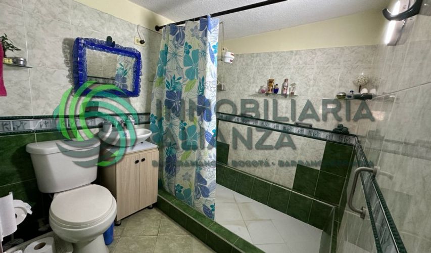 Apartamento de 8 alcobas en venta en San Alonso, Bucaramanga, 231 m² · foto 6 de 19