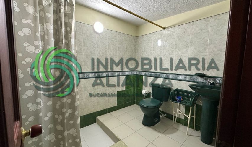 Apartamento de 8 alcobas en venta en San Alonso, Bucaramanga, 231 m² · foto 10 de 19