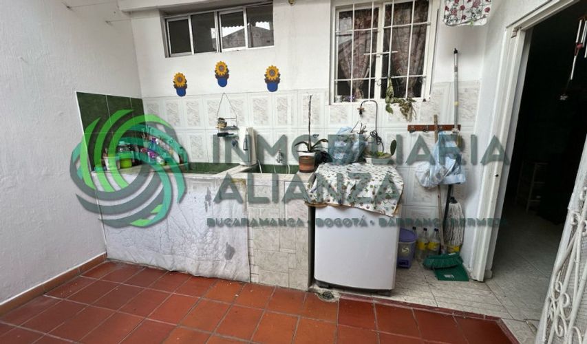 Apartamento de 8 alcobas en venta en San Alonso, Bucaramanga, 231 m² · foto 13 de 19