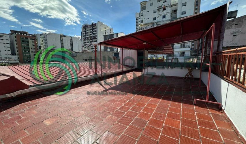 Apartamento de 8 alcobas en venta en San Alonso, Bucaramanga, 231 m² · foto 15 de 19