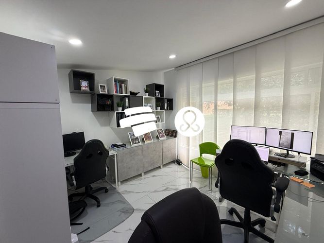 Casa de 3 alcobas en venta en Niza Norte, Bogotá, 228 m² · foto 5 de 23
