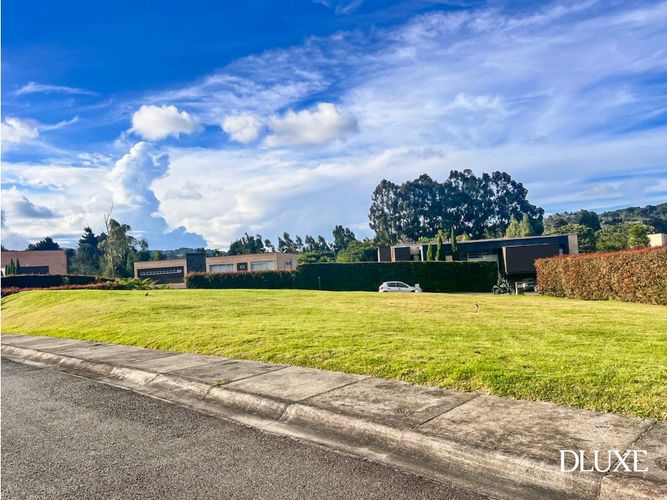 Lote en venta en Loma Benedictinos, Envigado, 1500 m² · foto 4 de 4