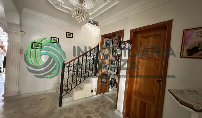 Casa de 6 alcobas en venta en Provenza, Bucaramanga, 488 m² · foto 3 de 23