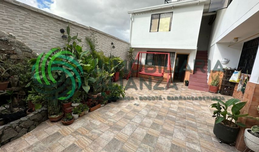 Casa de 6 alcobas en venta en Provenza, Bucaramanga, 488 m² · foto 9 de 23