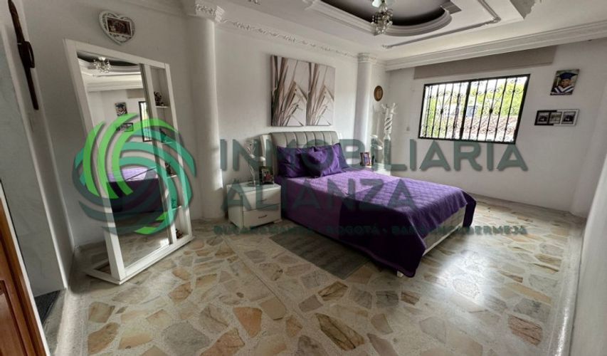 Casa de 6 alcobas en venta en Provenza, Bucaramanga, 488 m² · foto 13 de 23