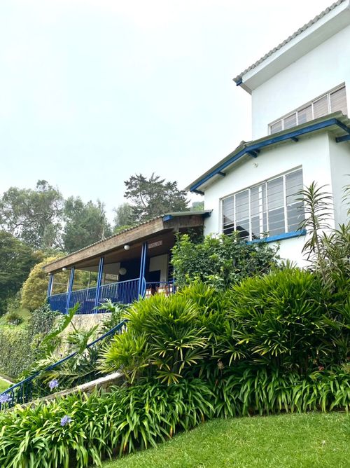 Casa de 6 alcobas en venta en Las Nieves, Cali, 343 m² · foto 2 de 24