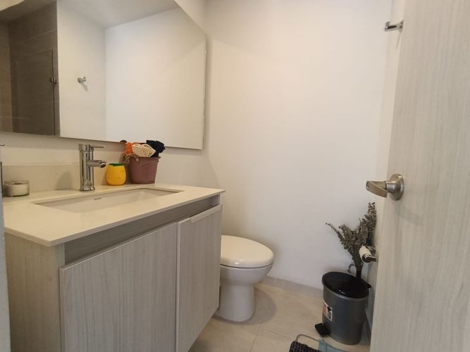 Apartamento de 3 alcobas en venta en La Castellana, Medellín, 79 m² · foto 14 de 23