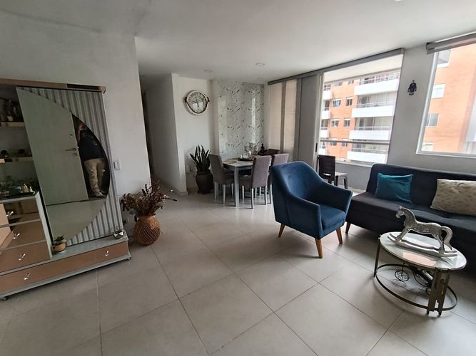 Apartamento de 3 alcobas en venta en La Castellana, Medellín, 79 m² · foto 15 de 23