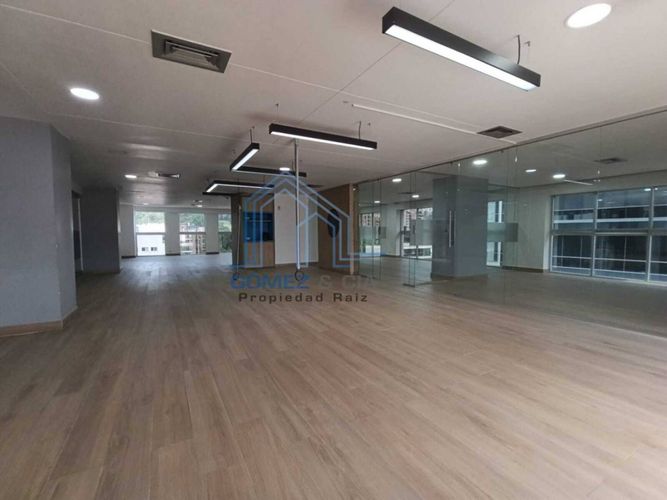 Oficina en arriendo en Milla De Oro, Medellín, 247 m² · foto 7 de 14