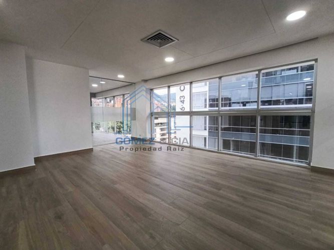 Oficina en arriendo en Milla De Oro, Medellín, 247 m² · foto 8 de 14