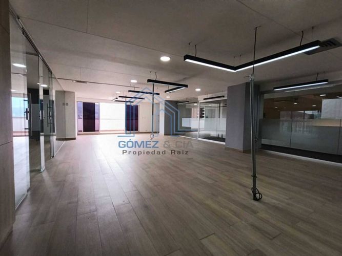 Oficina en arriendo en Milla De Oro, Medellín, 247 m² · foto 12 de 14