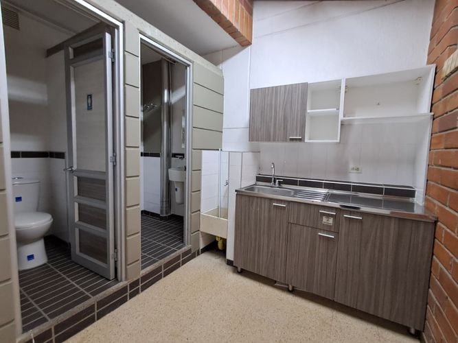 Local en arriendo en Laureles, Medellín, 94 m² · foto 19 de 20