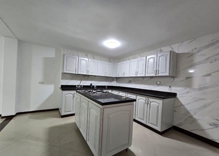 Oficina en arriendo en Belén, Medellín, 140 m² · foto 8 de 20